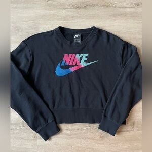 Nike Women Black Cropped Pullover Sweatshirt SZ Large embroidered
